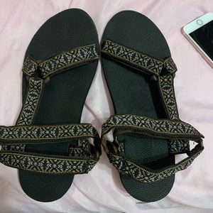 Black Sandal